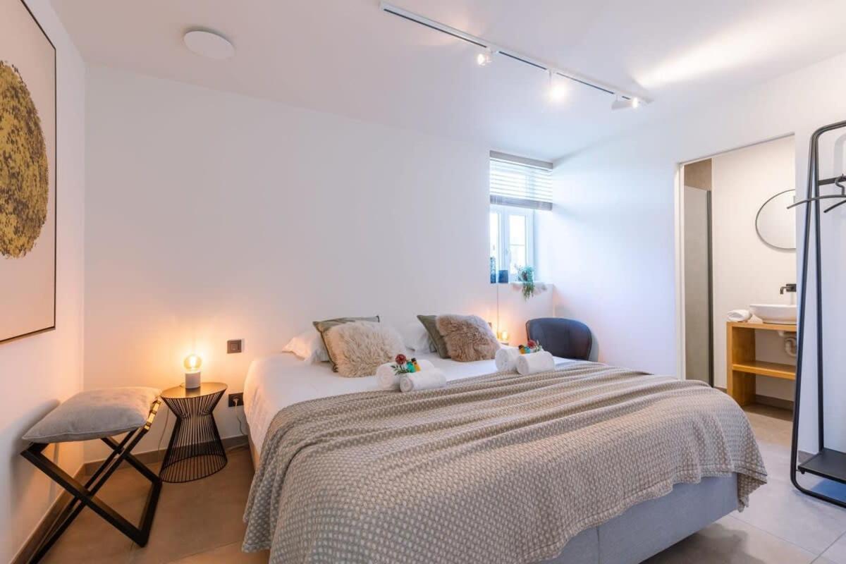 Huswell - Quick - Lovely Double Room At Ranch De Blauwe Zaal Bruges Luaran gambar